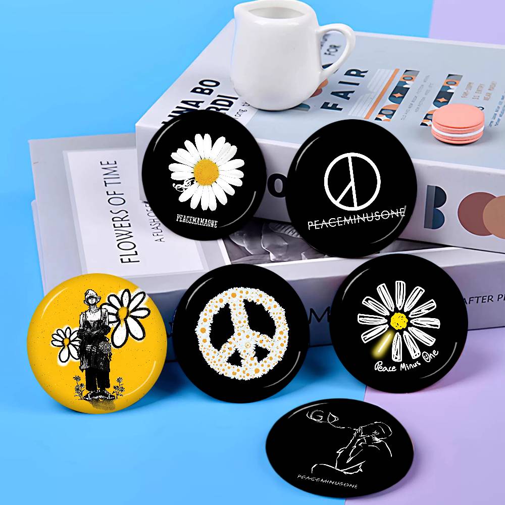 Peat Pellet Tray - P-P-Peaceminusones LOGO 58mm Animaux Broches Amusantes